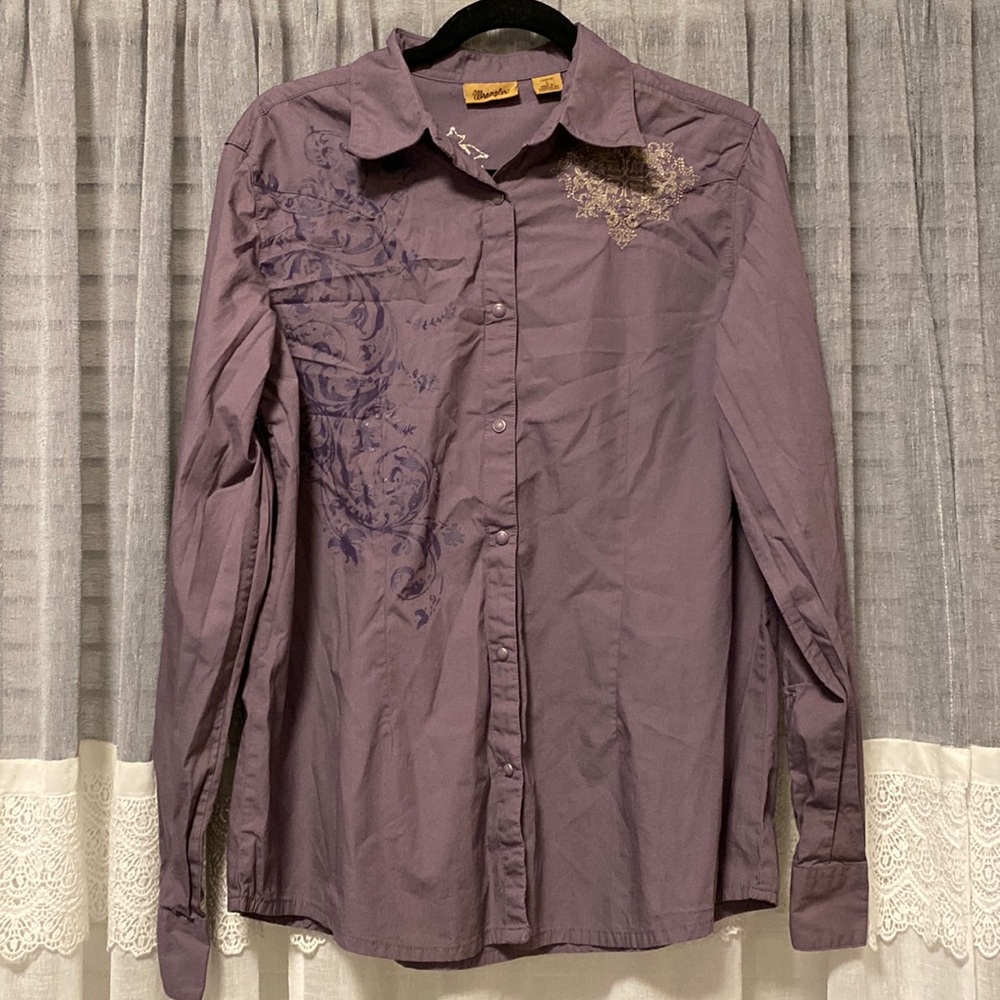 Lg. Purple Wrangler Snap shirt.